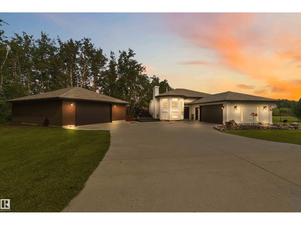 #205 52552 RGE ROAD 224