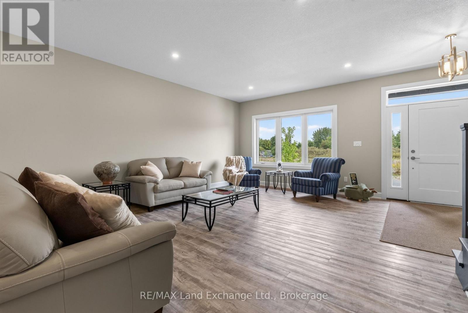 UNIT 2 - 8 GOLF LINKS ROAD
