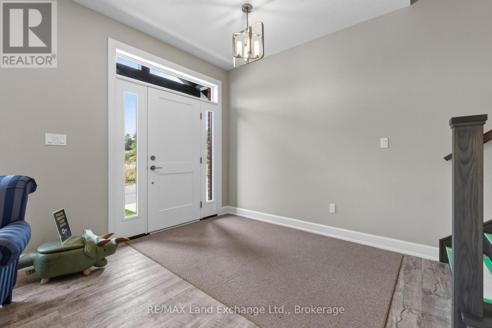 UNIT 2 - 8 GOLF LINKS ROAD