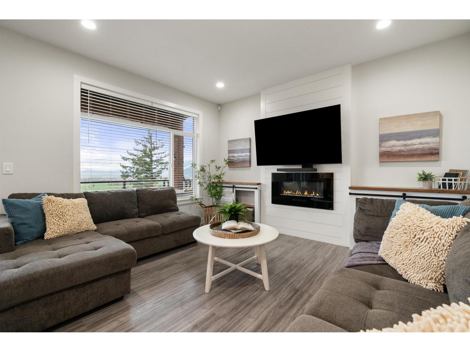 22 6262 REXFORD DRIVE, Promontory