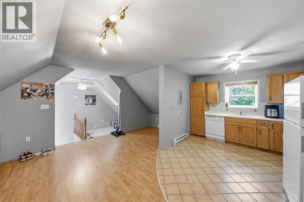 953 EXMOUTH STREET - Photo 4