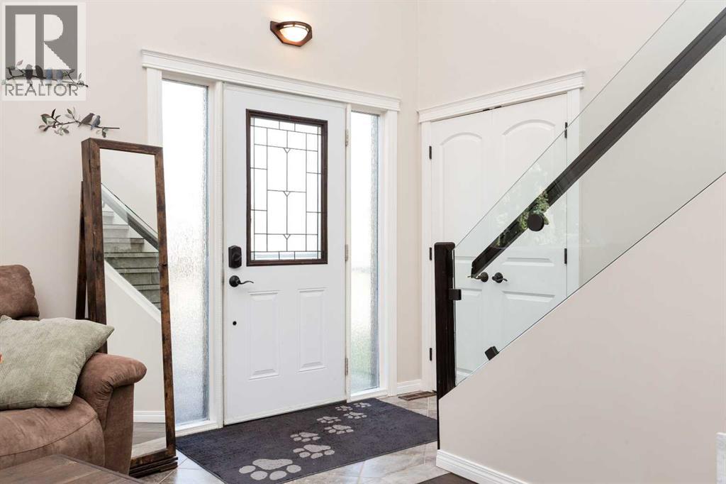 115 Iroquois Crescent W