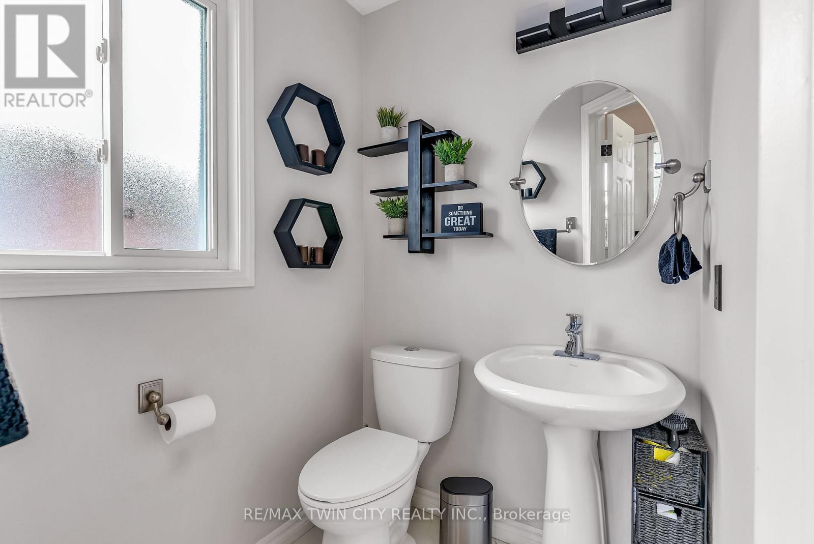 193 MOUNTAIN LAUREL CRESCENT