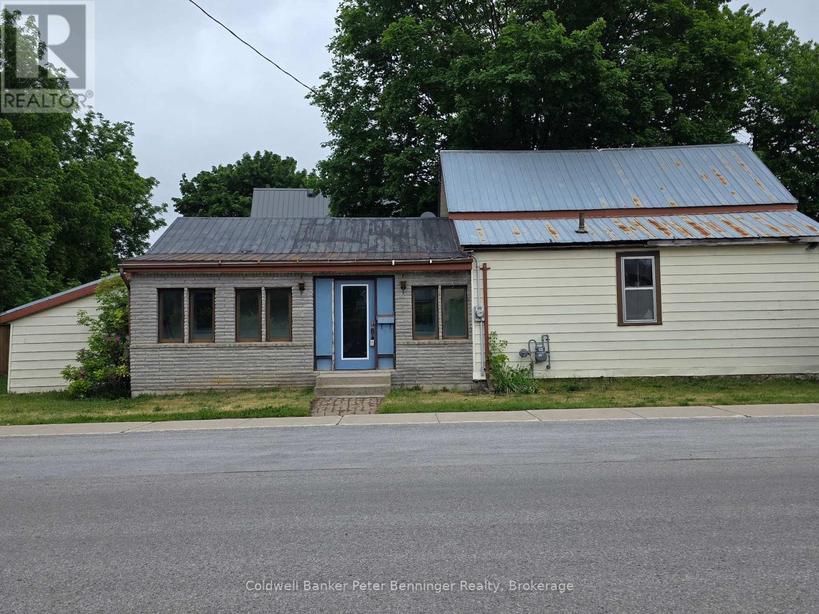 21 PETER STREET S