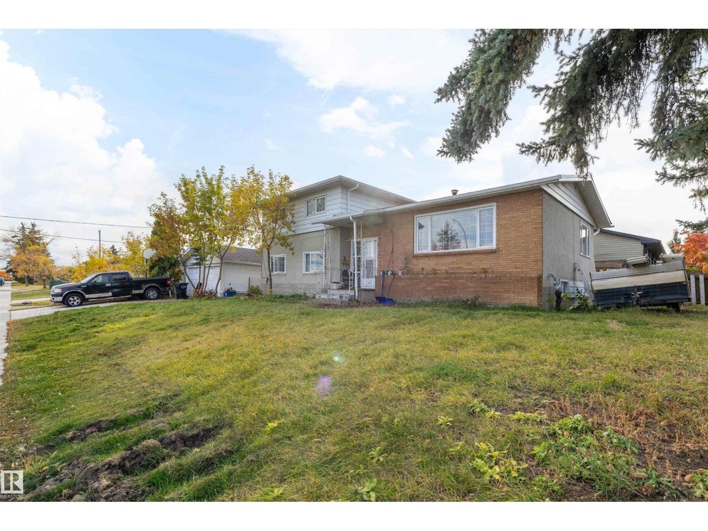 12808 92 ST NW, EDMONTON, AB T5E 3R4 - Image 2894264165.jpeg?d=l