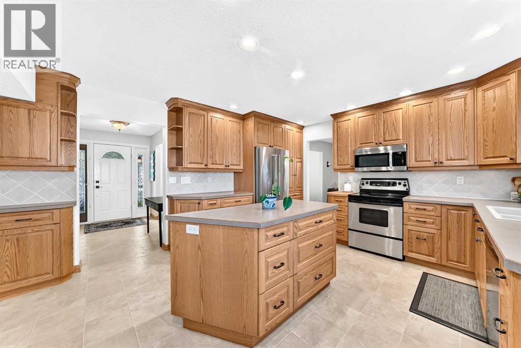 12 Cantrell Bay SW