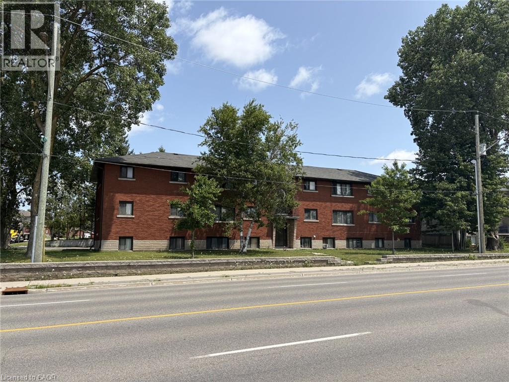 368 WEBER Street W