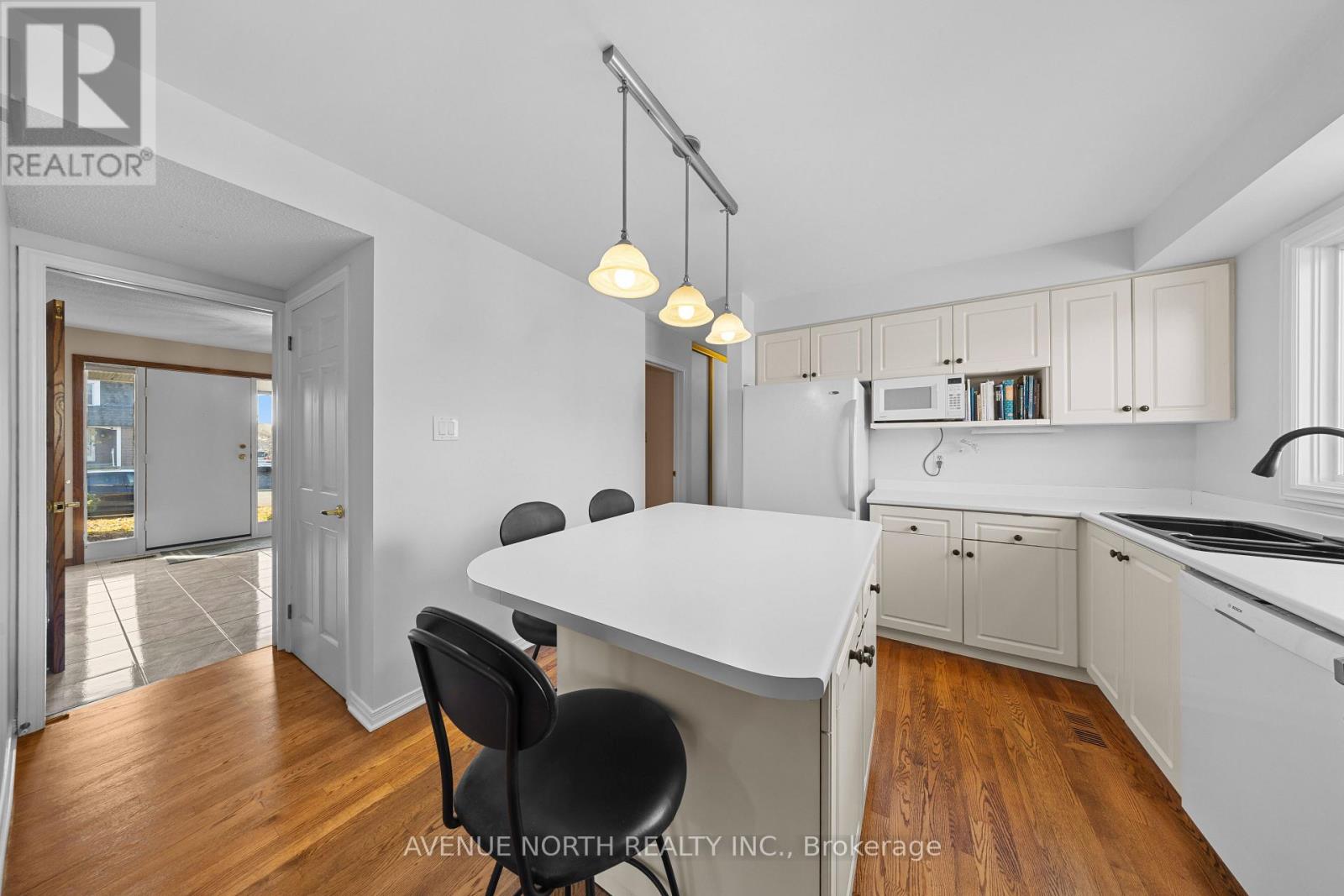 35 WYNFORD AVENUE