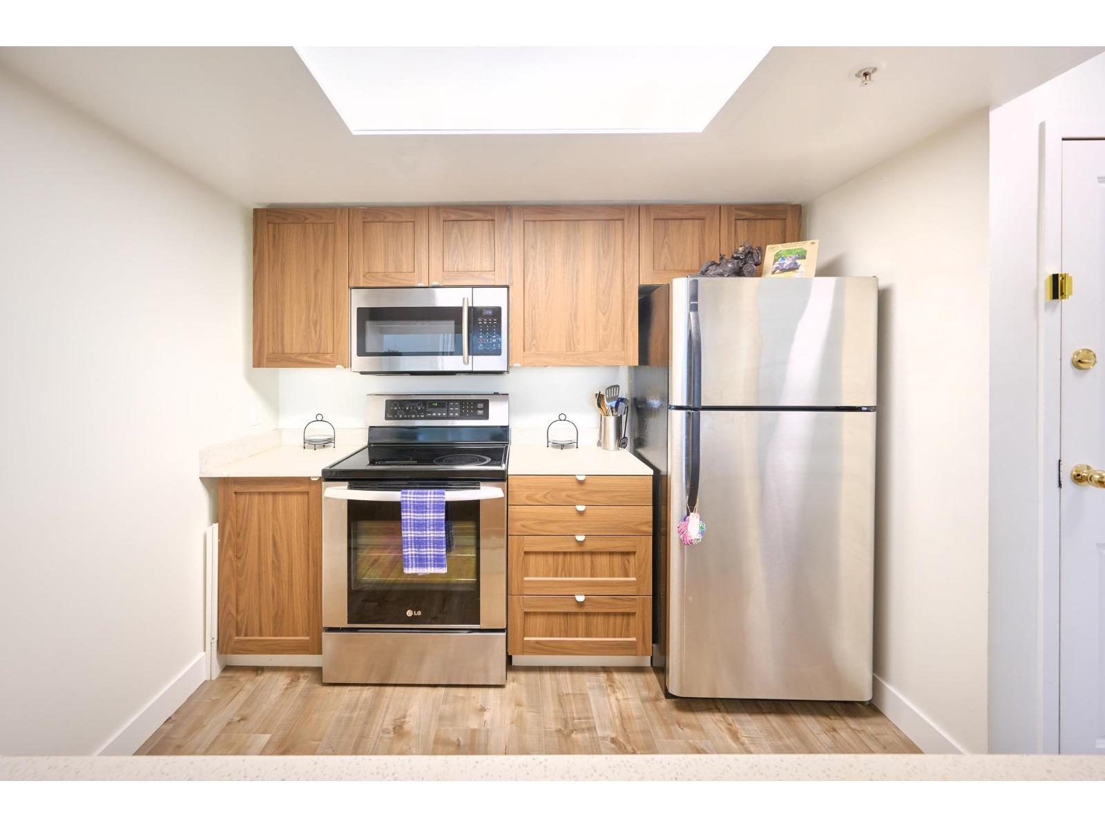 705 10523 UNIVERSITY DRIVE