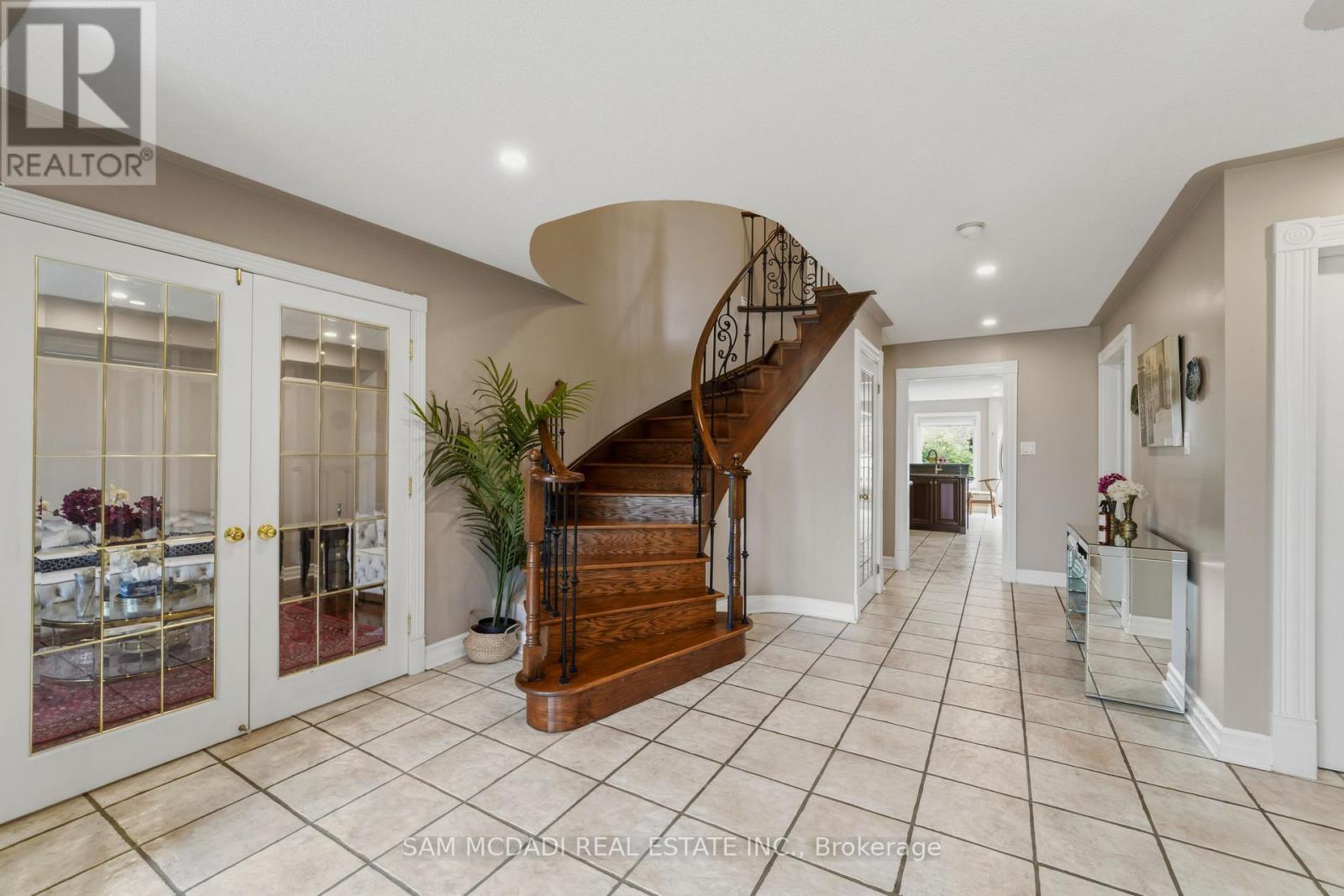 3605 TRELAWNY CIRCLE