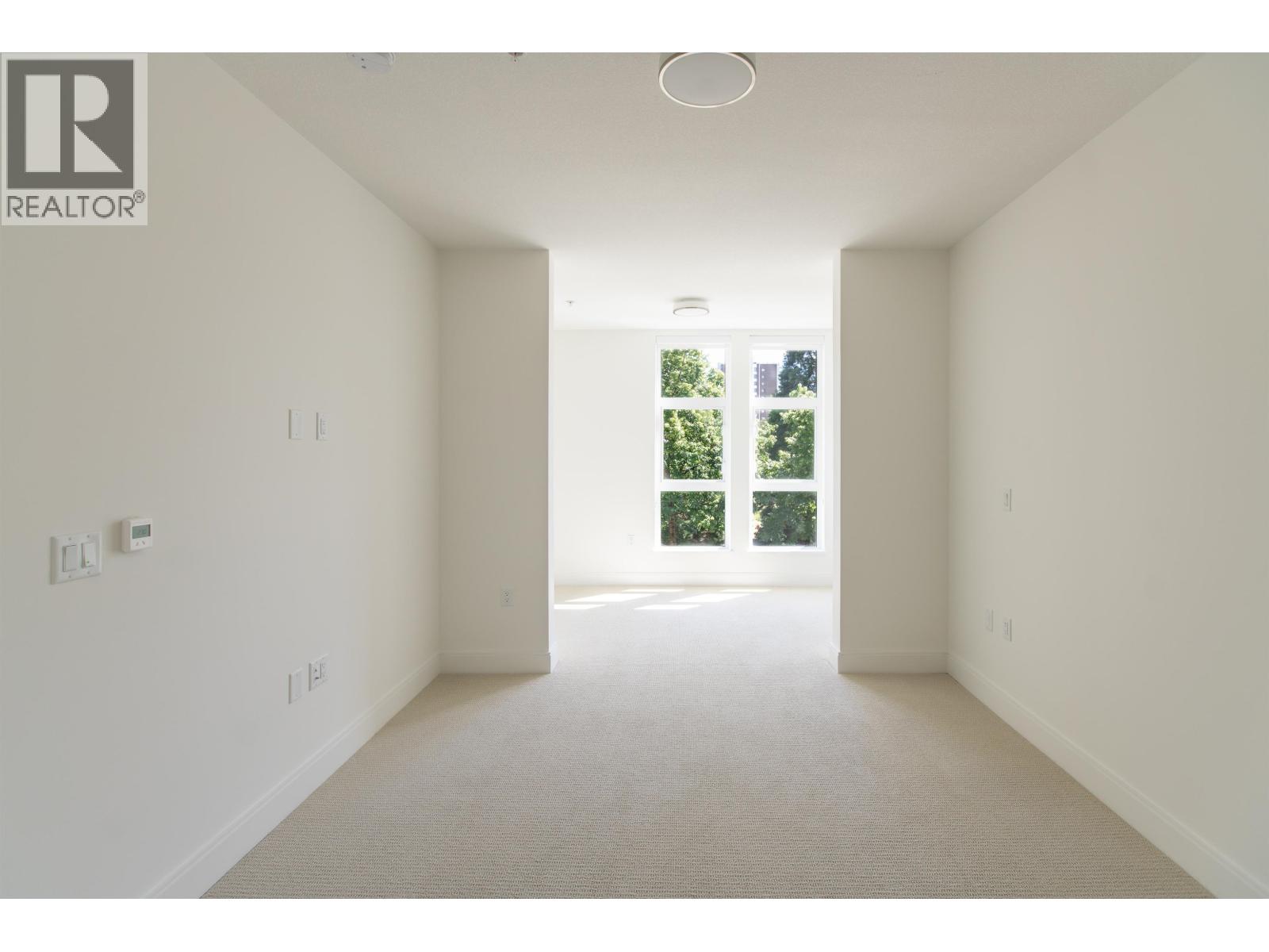 2XX 6999 CAMBIE STREET