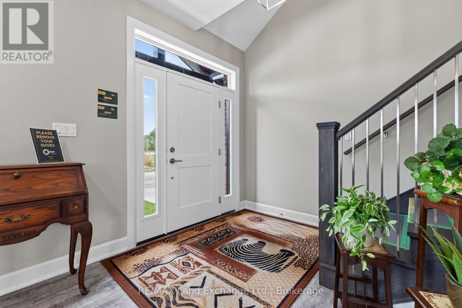 UNIT 4 - 8 GOLF LINKS ROAD