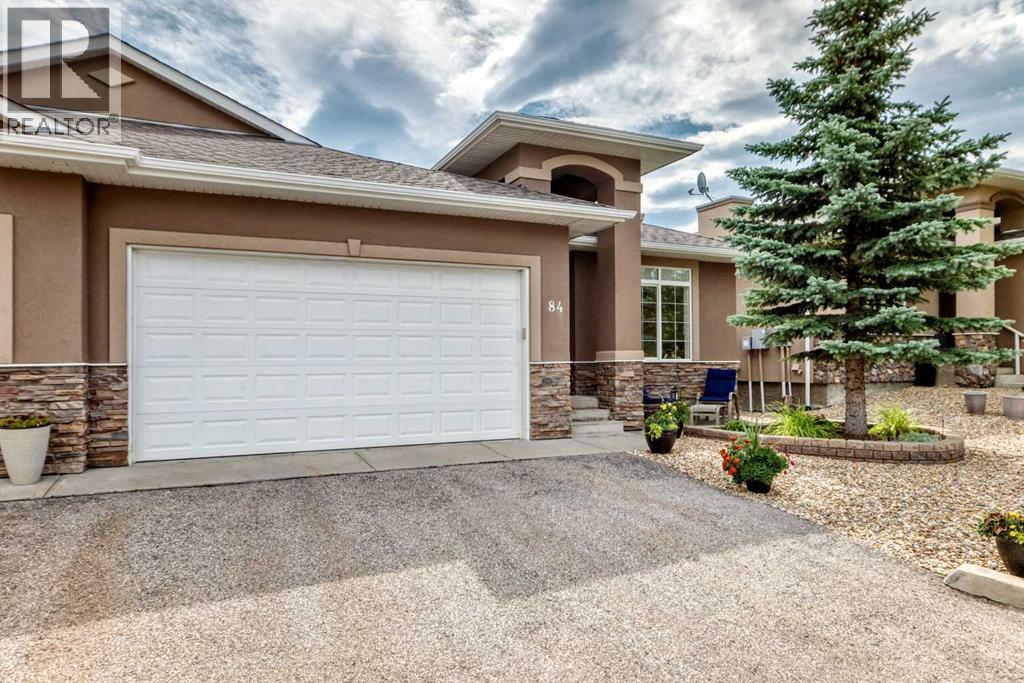 84 River Heights View