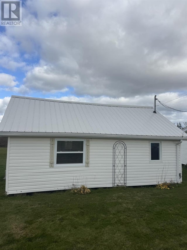 5864 ST. PETERS Road