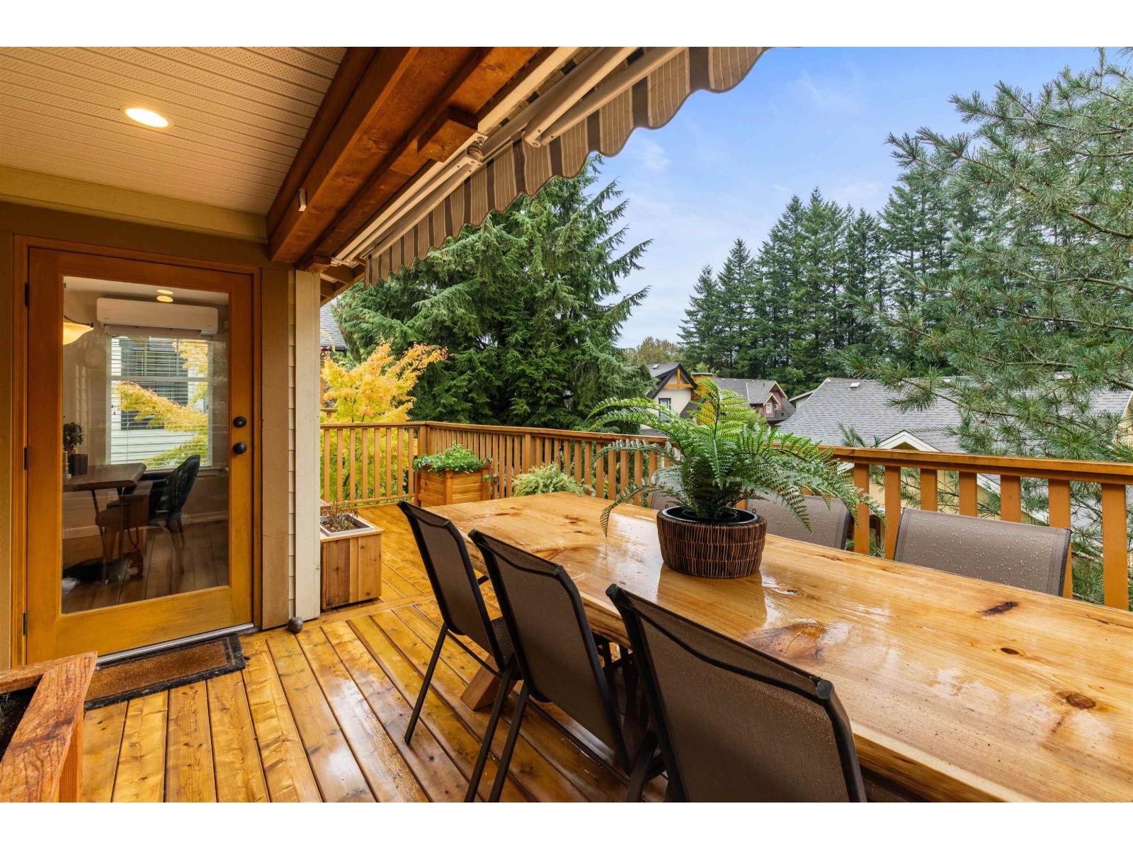 1832 HUCKLEBERRY BEND, Cultus Lake South