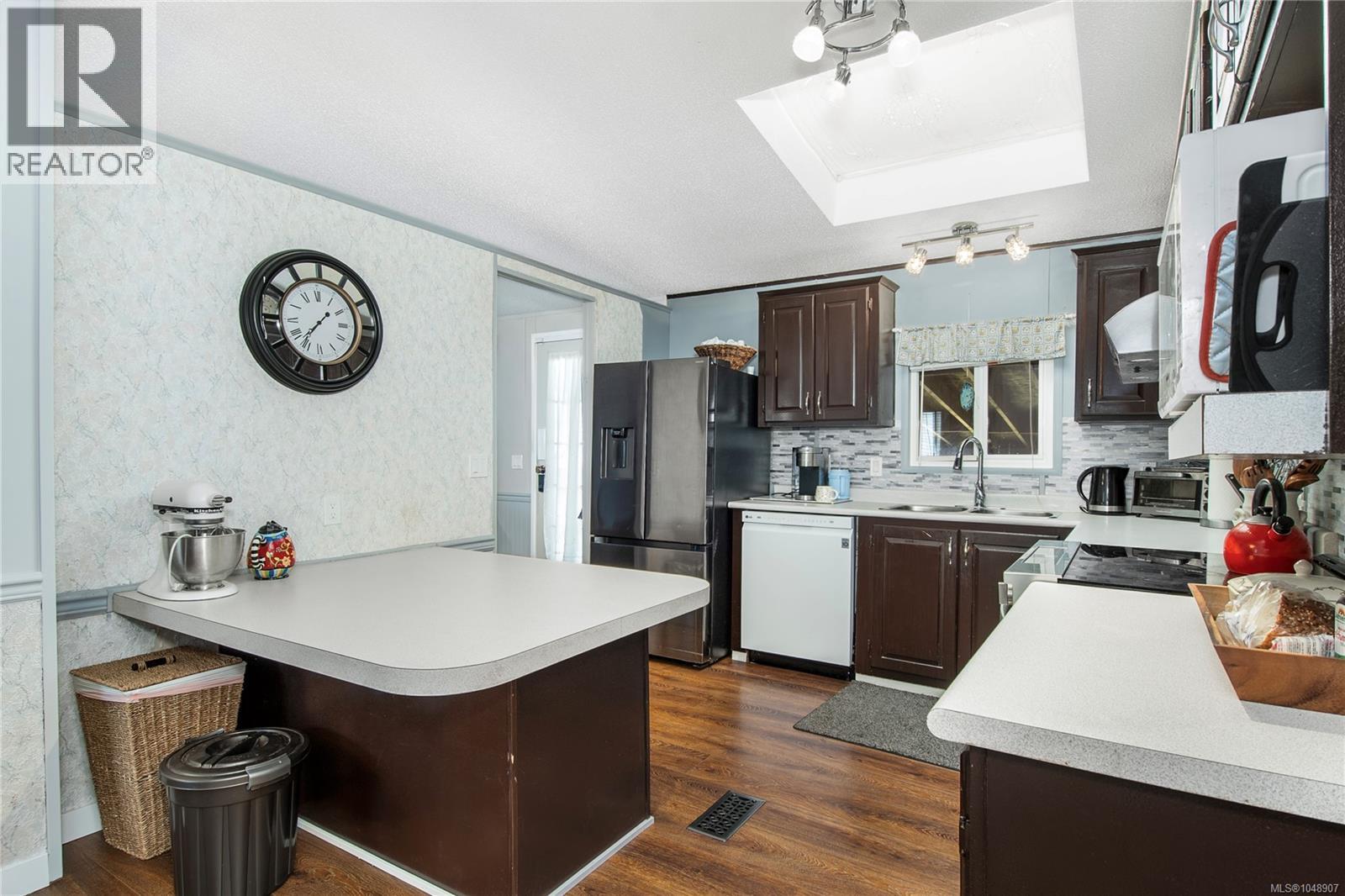15 1451 Perkins Rd