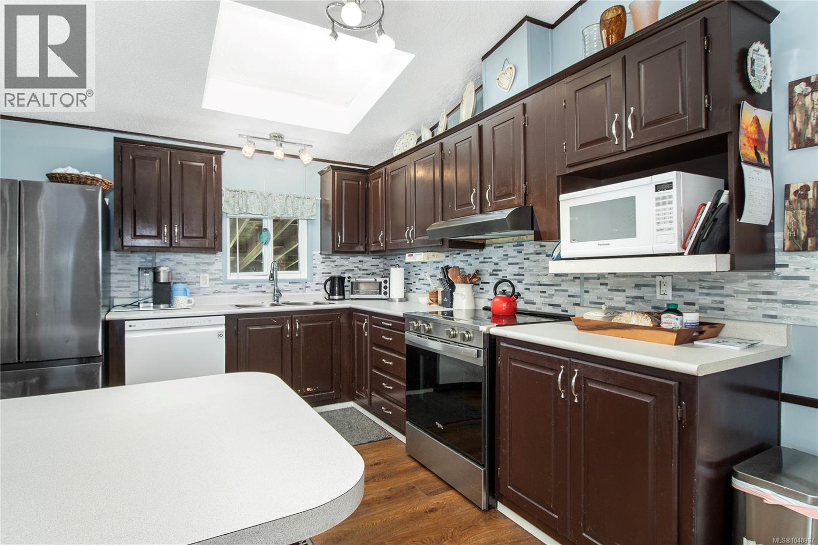 15 1451 Perkins Rd