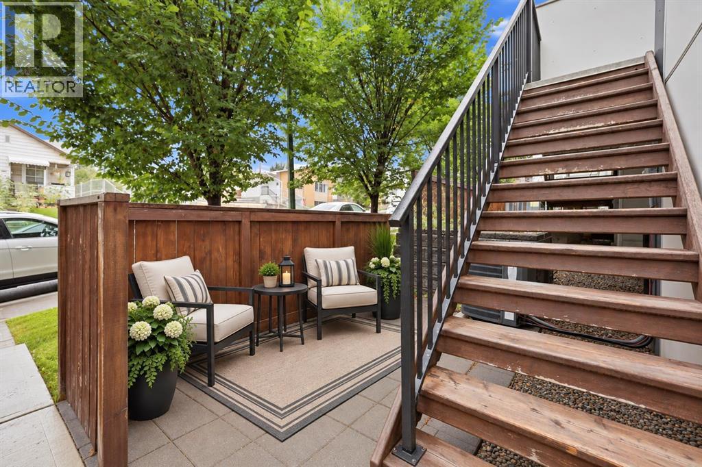 2, 3804 Parkhill Place SW
