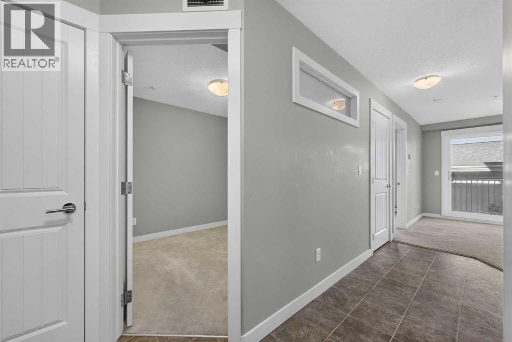 313, 130 AUBURN MEADOWS View SE