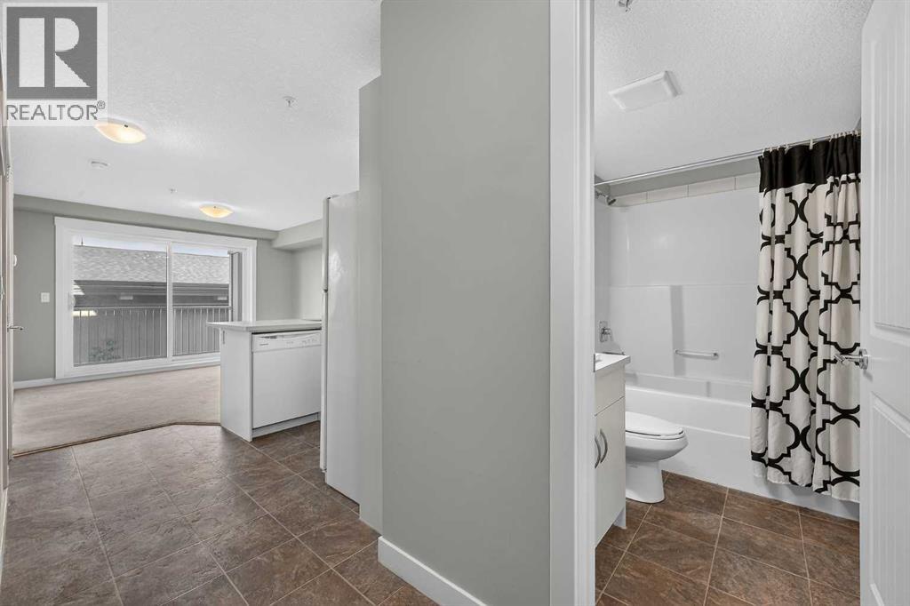 313, 130 AUBURN MEADOWS View SE