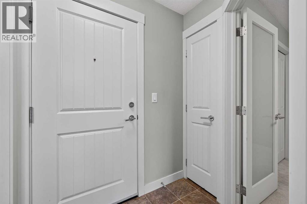 313, 130 AUBURN MEADOWS View SE