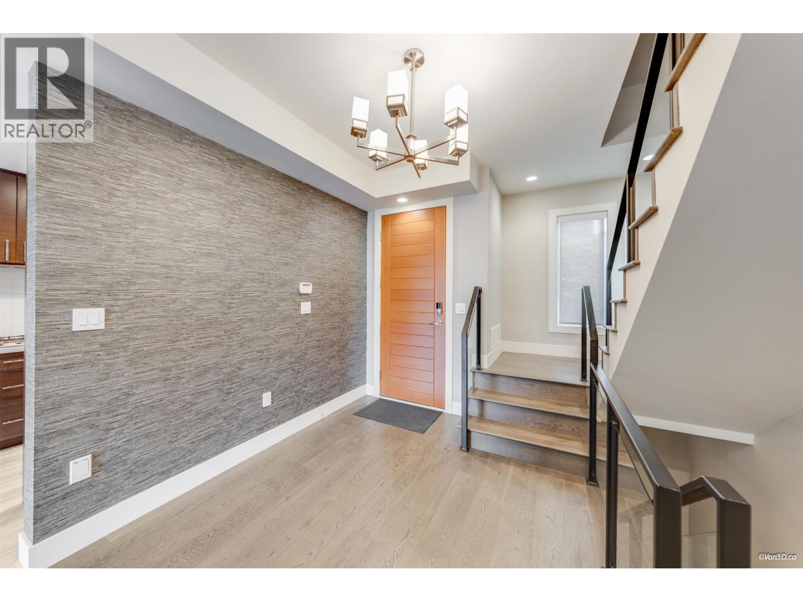 453 13TH STREET