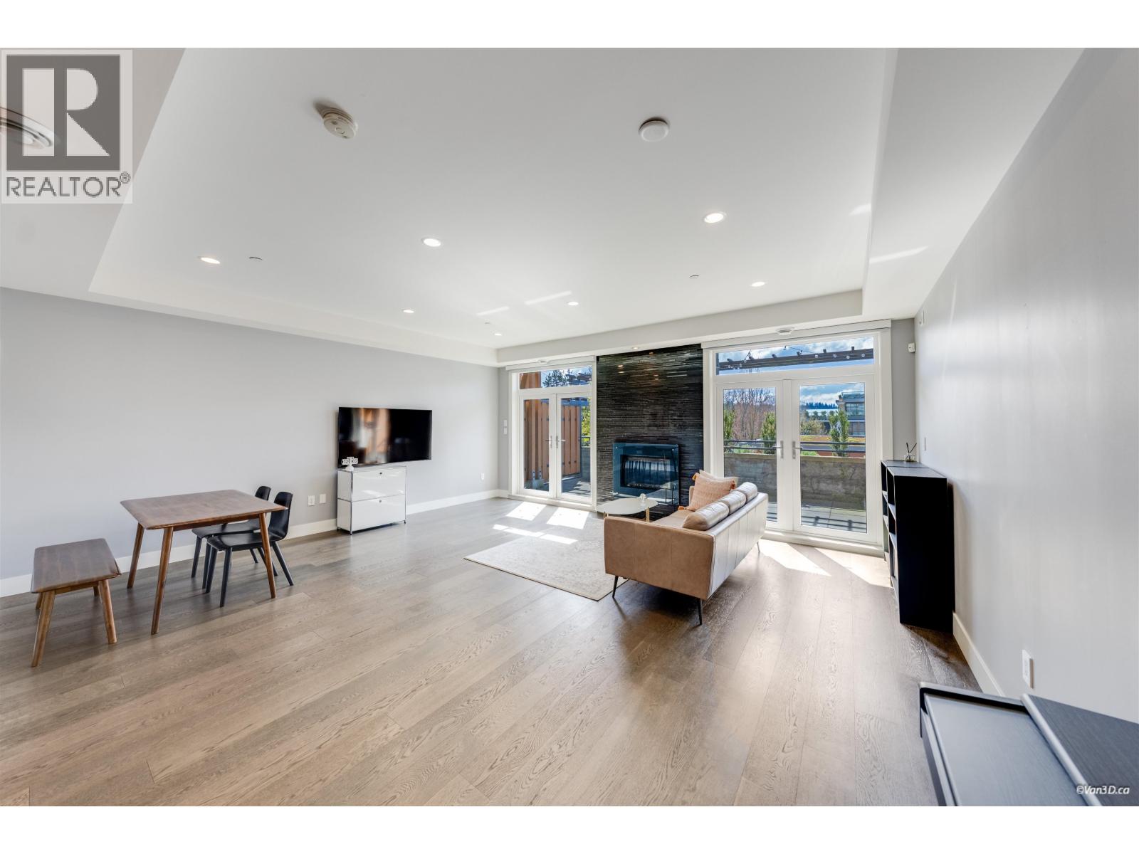 453 13TH STREET