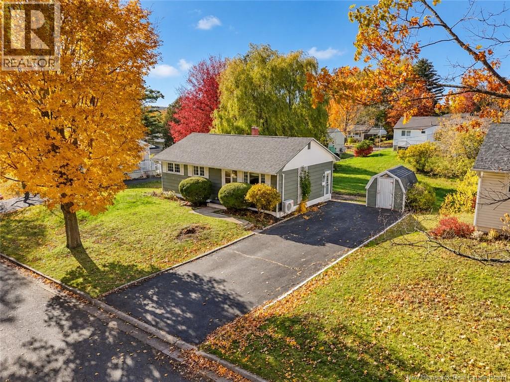 109 Oak Avenue - Photo 2