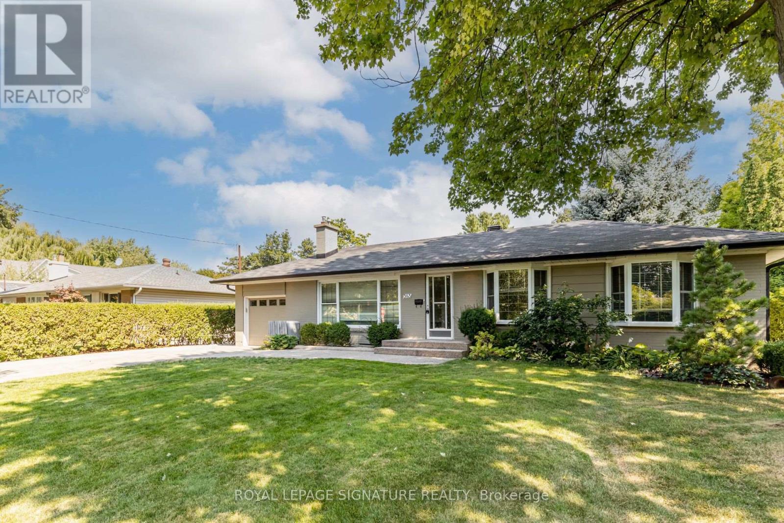 383 MAPLEHURST AVENUE