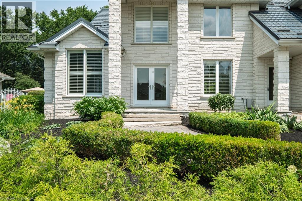 44 ST ANDREW'S Drive