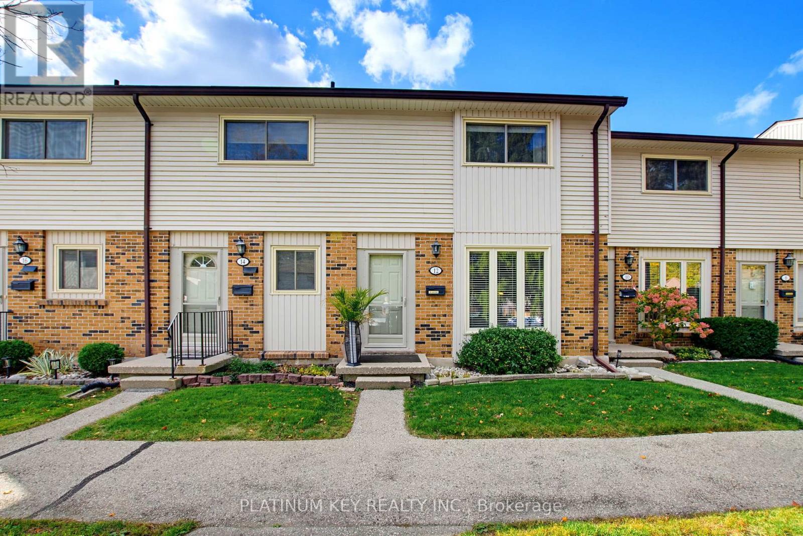 12 - 1328 COMMISSIONERS ROAD W