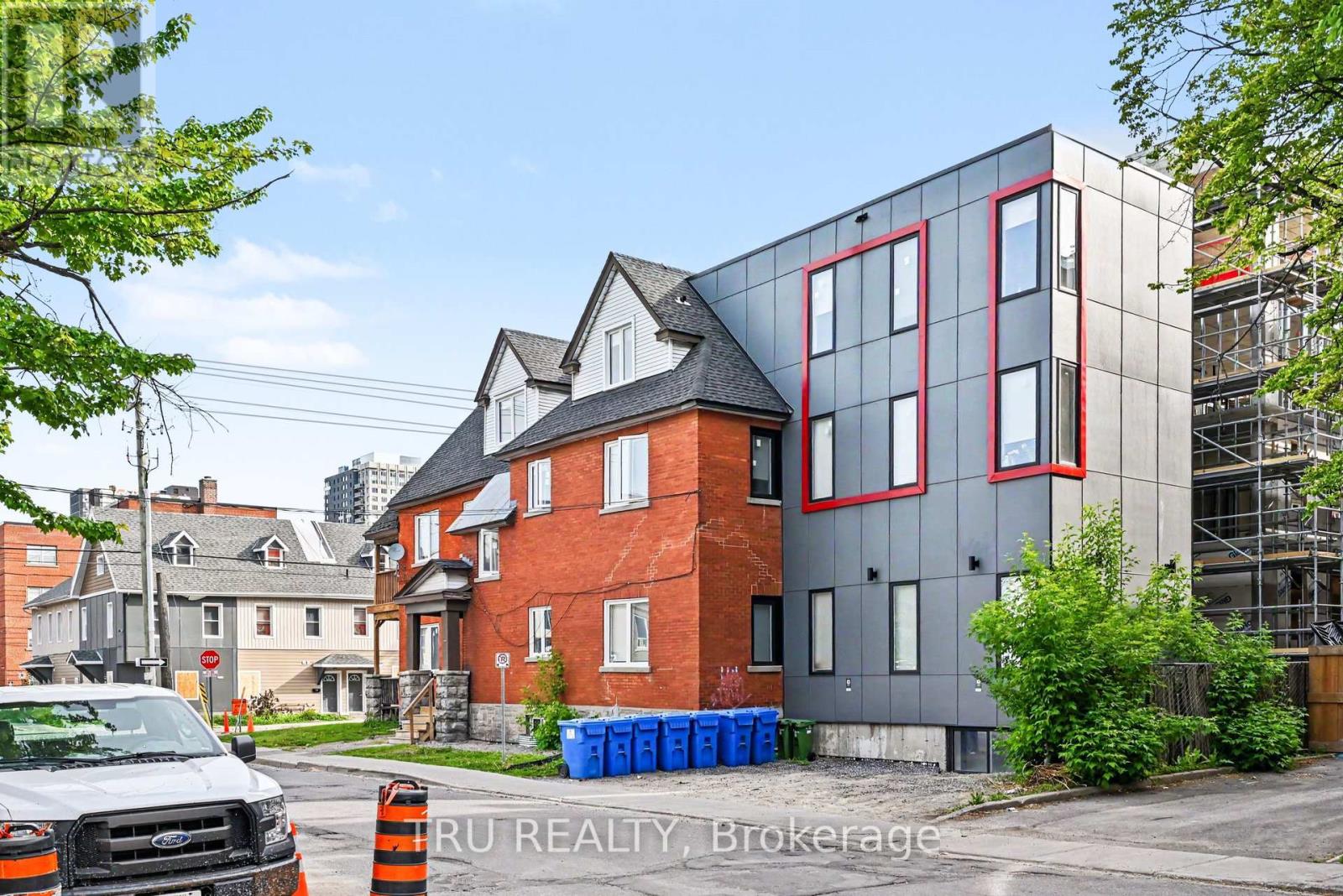 351 FRIEL STREET