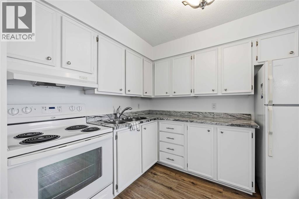 155 FRONT STREET North Unit# 1004