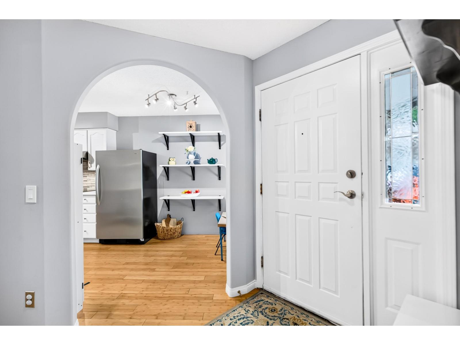 11 9045 WALNUT GROVE DRIVE