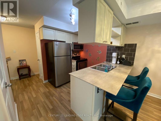 5 - 76 Munro St, Toronto (South Riverdale), ON 2