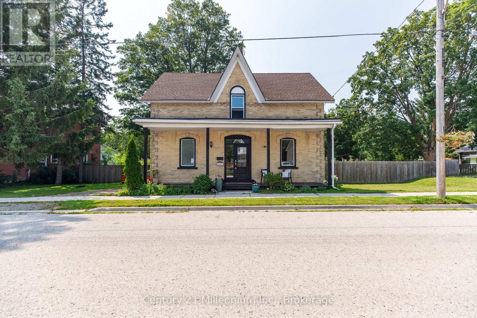 549 LOUISA STREET