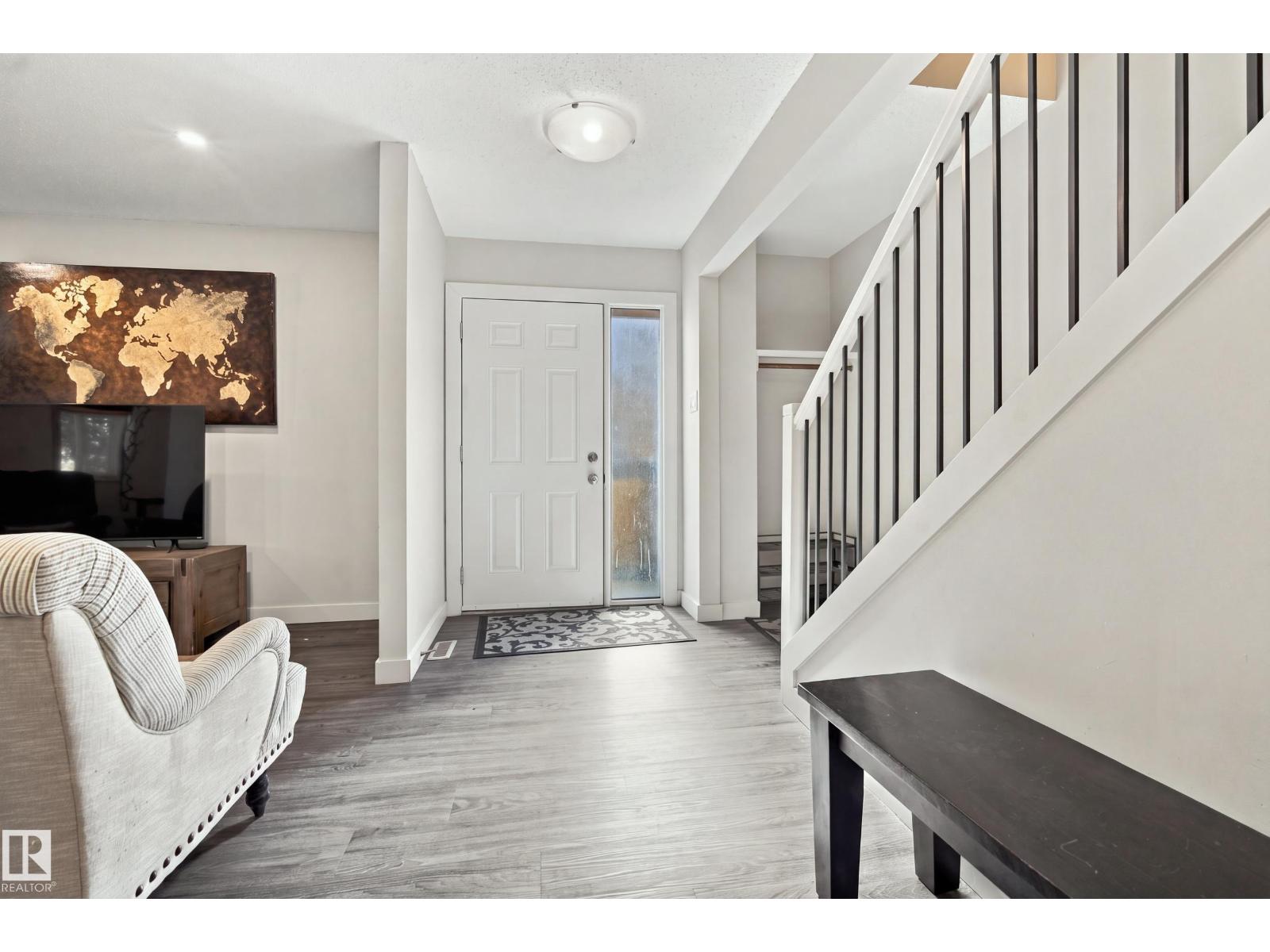 7711-7717 75 ST NW