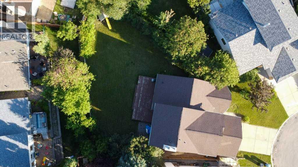 44 Hawkstone Drive NW