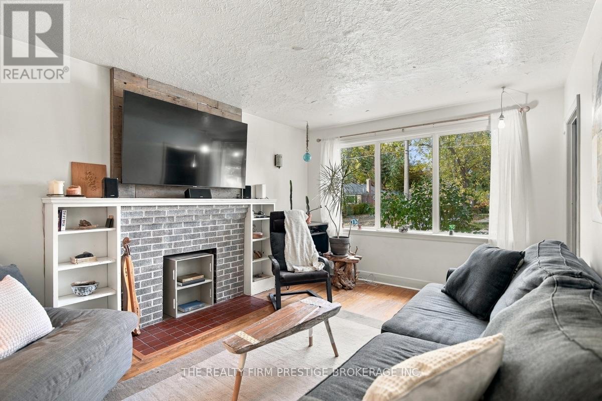 1843 PARK AVENUE