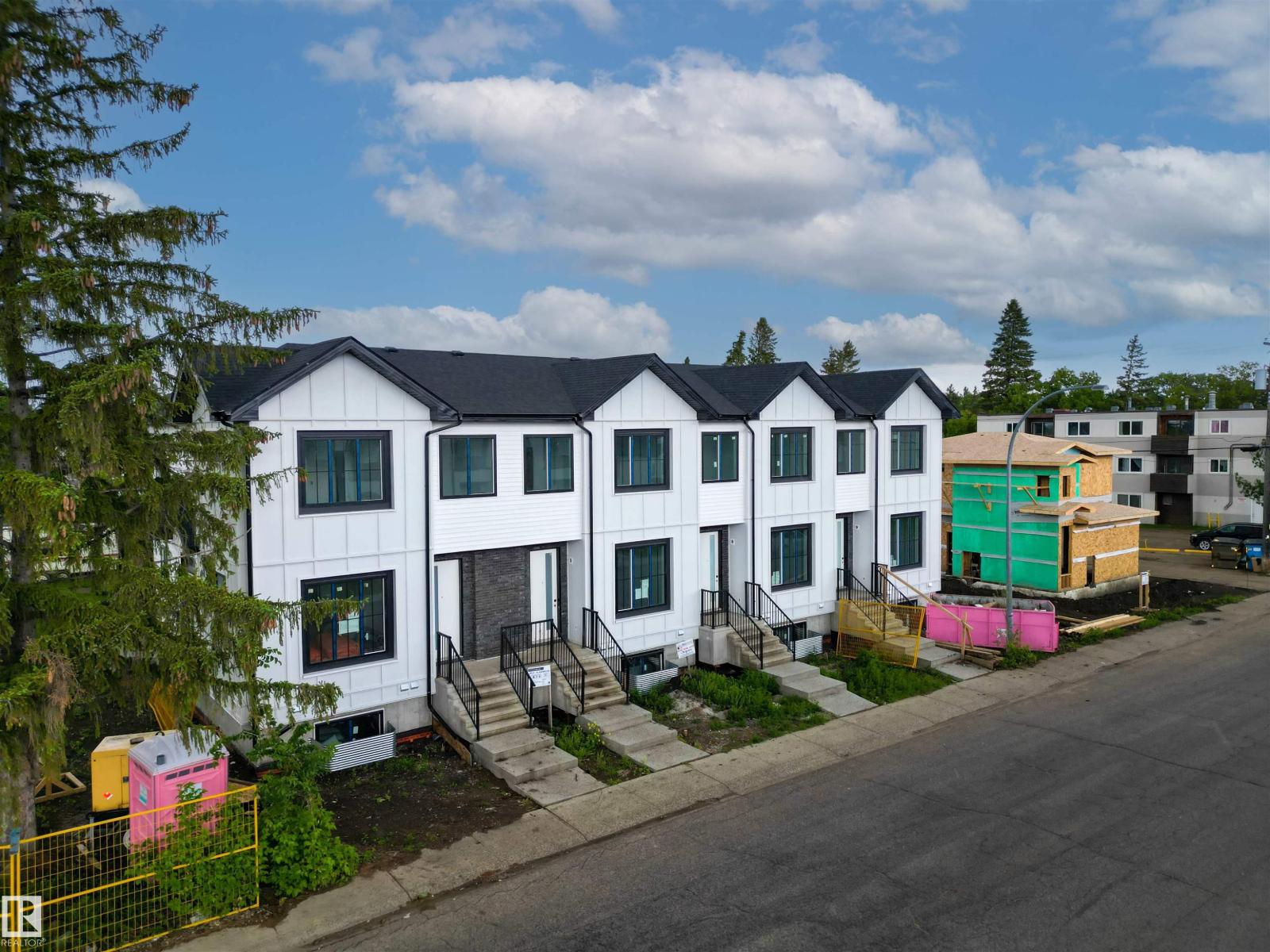 14930 94 AV NW