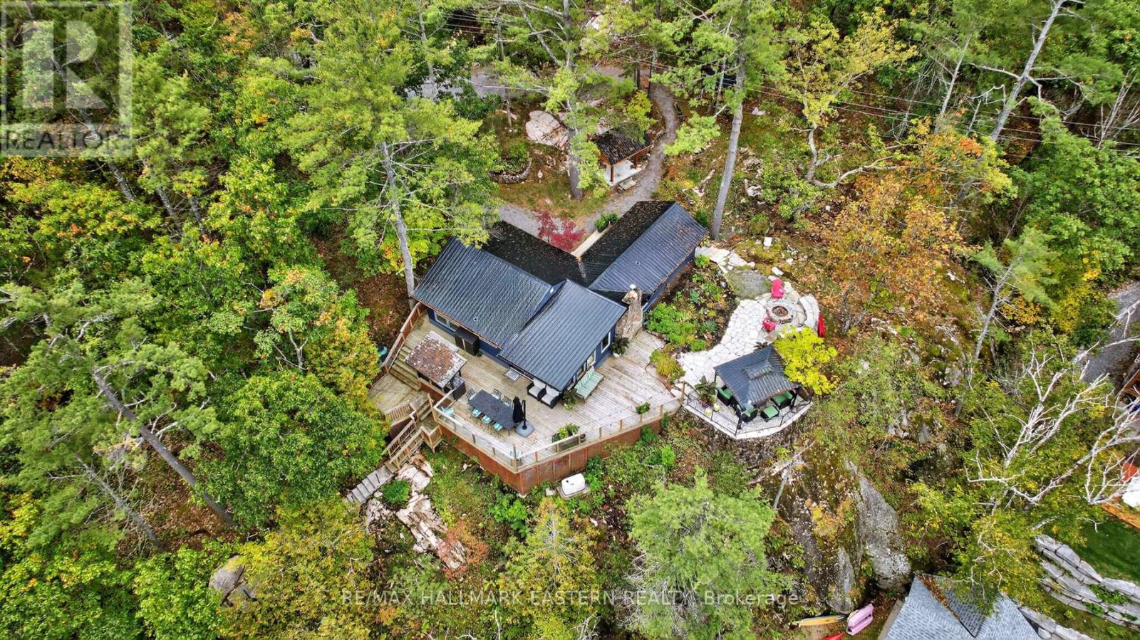 2712 CHANNEL VIEW LANE