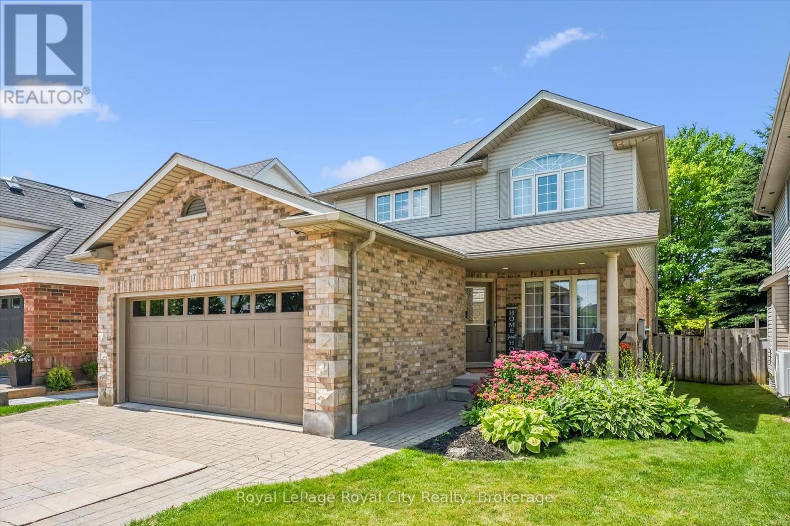 17 CARROLL CRESCENT