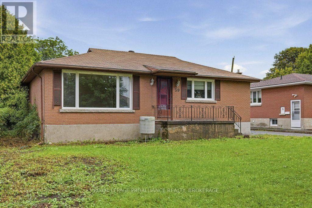 59 CAMPBELL CRESCENT