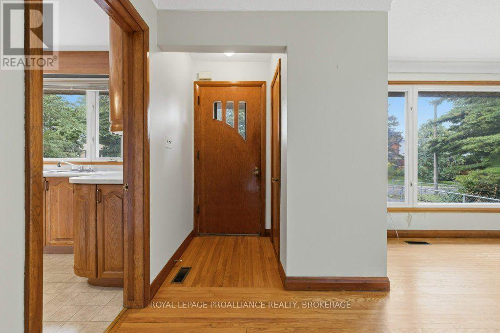 59 CAMPBELL CRESCENT