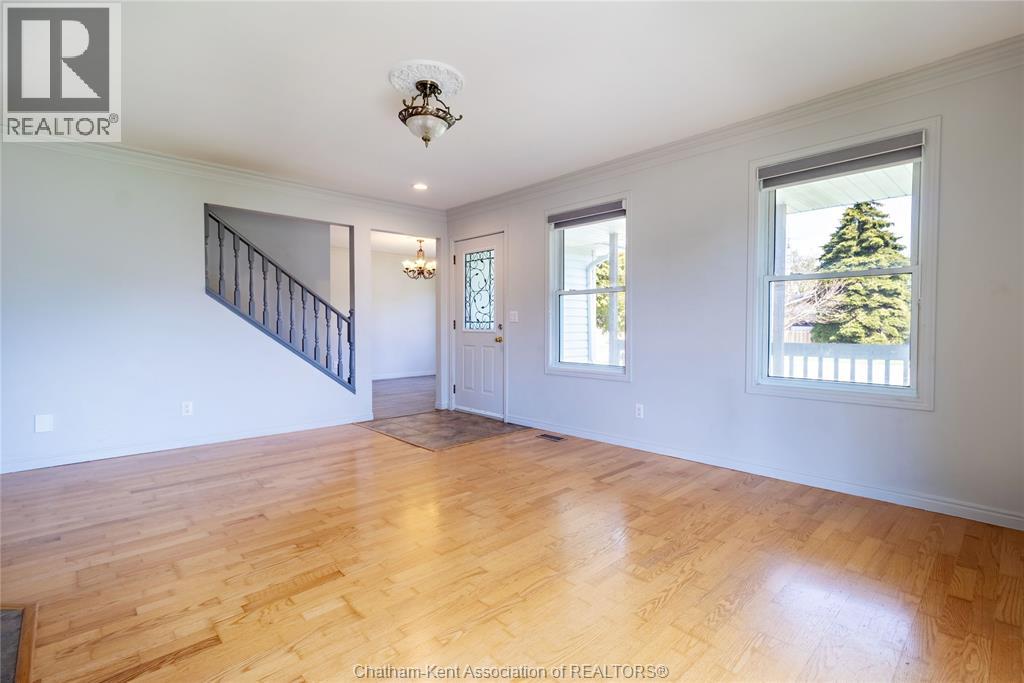 6121 Emerson AVENUE - Photo 4