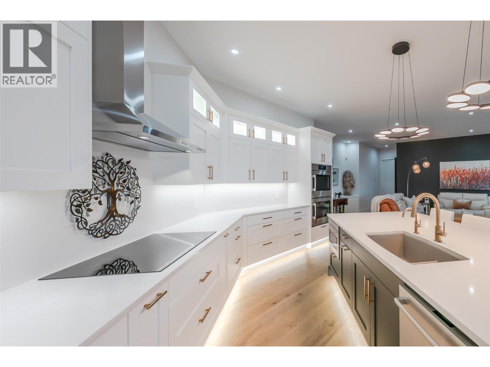 12102 Augusta Lane