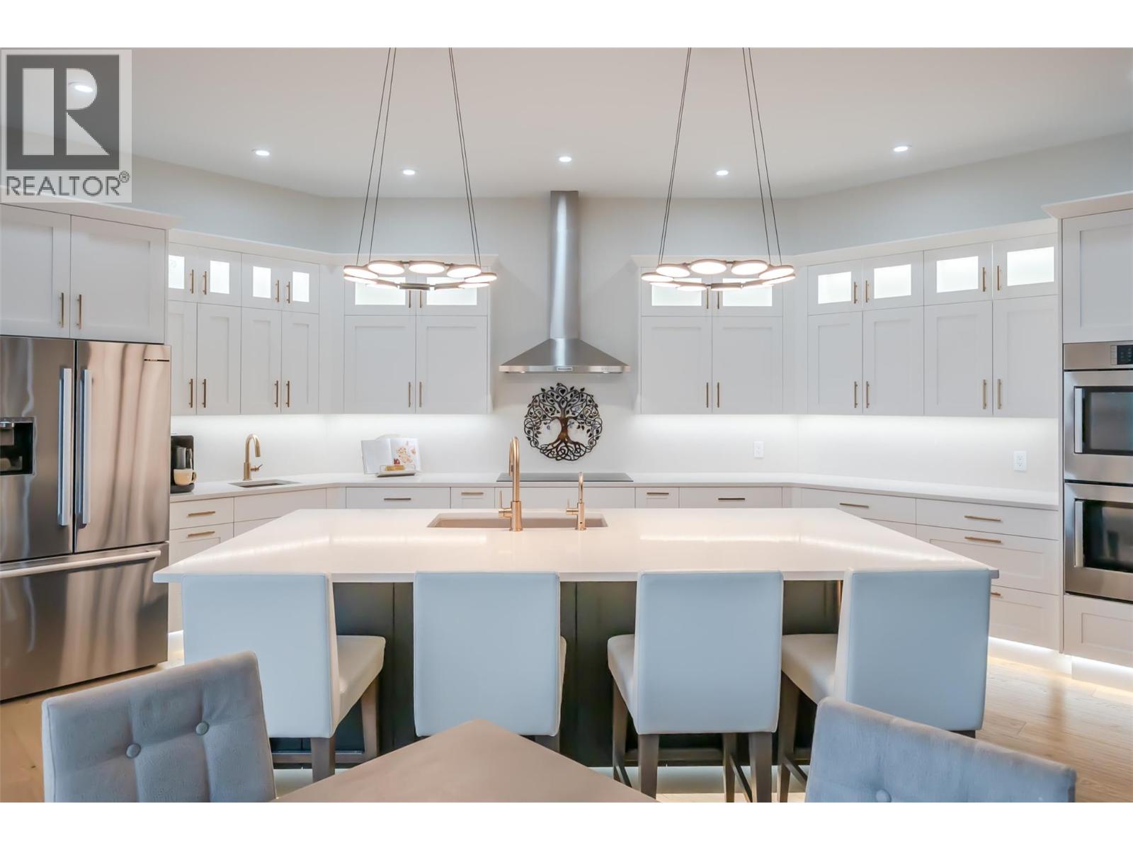 12102 Augusta Lane
