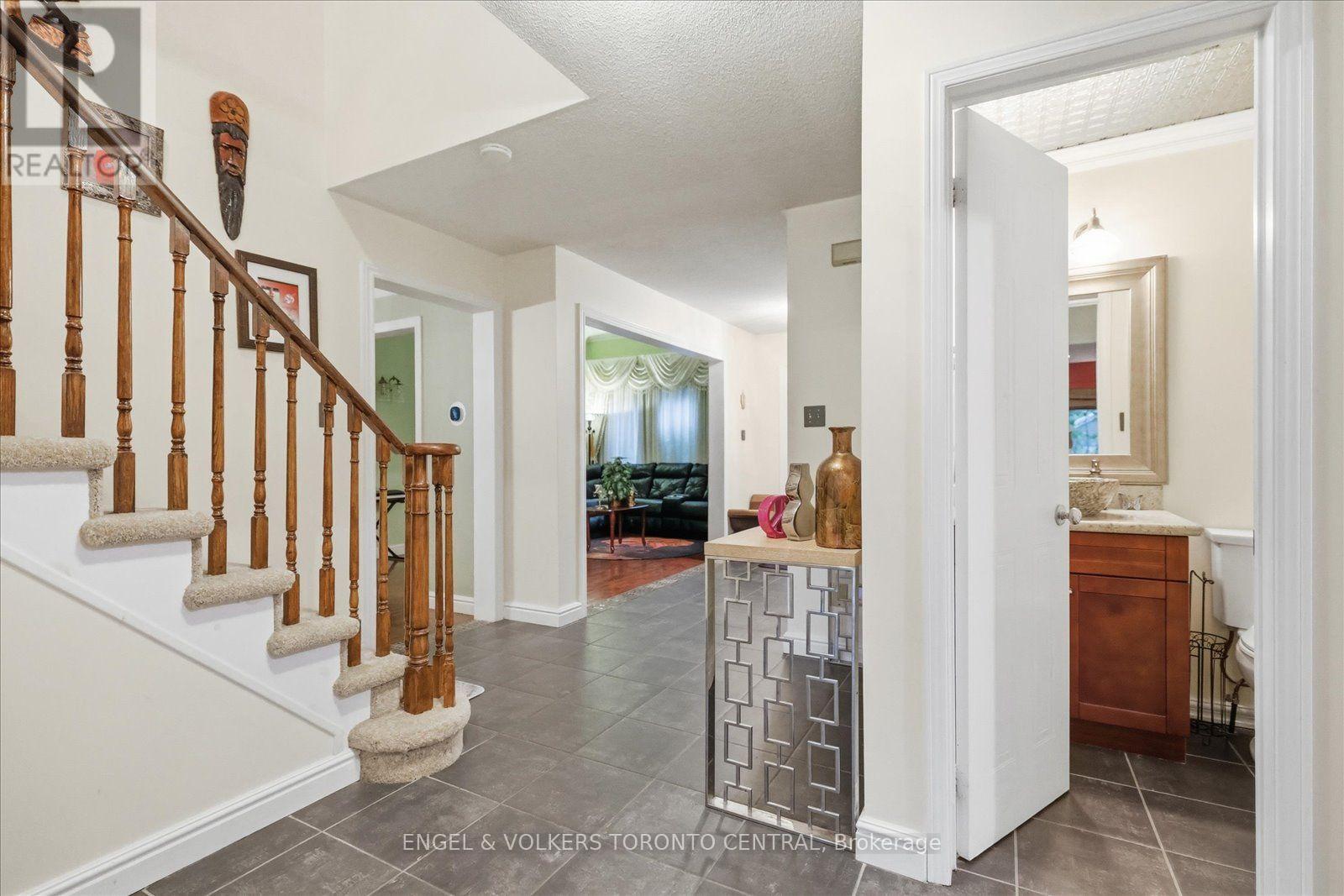 14 HILLMAN DRIVE