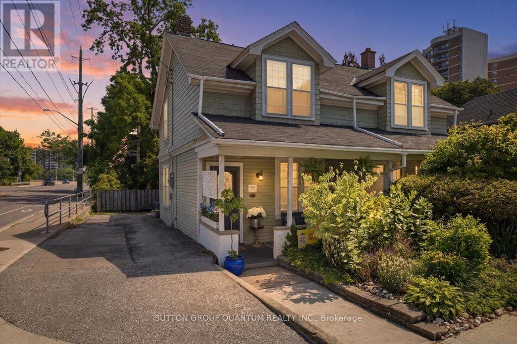 137 CHISHOLM STREET, OAKVILLE (CO CENTRAL), ON L6K 3J1 - Image 3545537733.jpeg?d=l