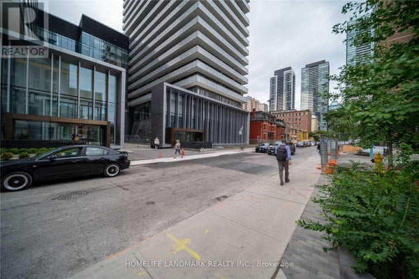 50 Charles St E, Toronto (Church-Yonge Corridor), ON 3